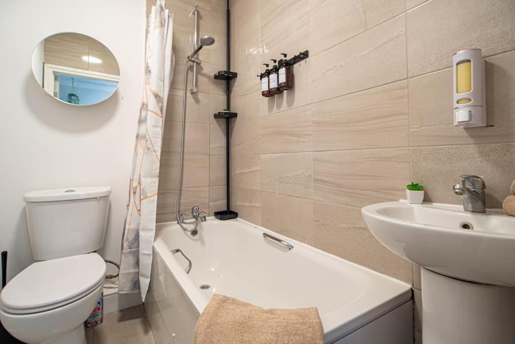 Watford Central Serviced Apartments 外观 照片