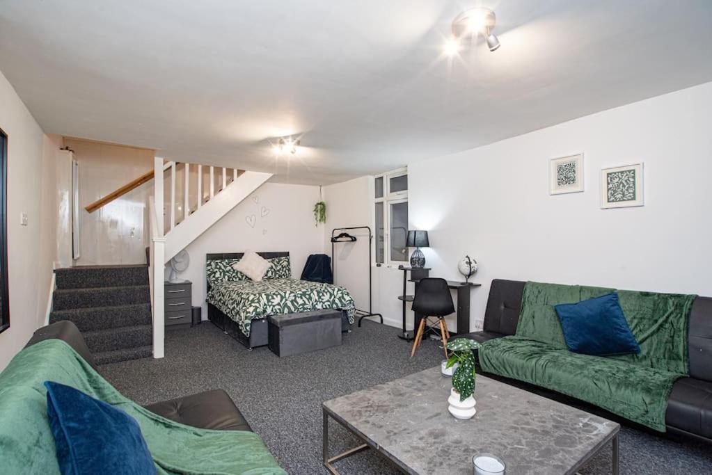 Watford Central Serviced Apartments 外观 照片